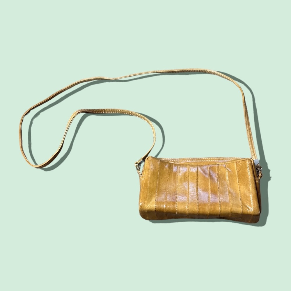 Vintage Women’s Tan Genuine Eel Skin Small Handbag Purse Zipper Closure